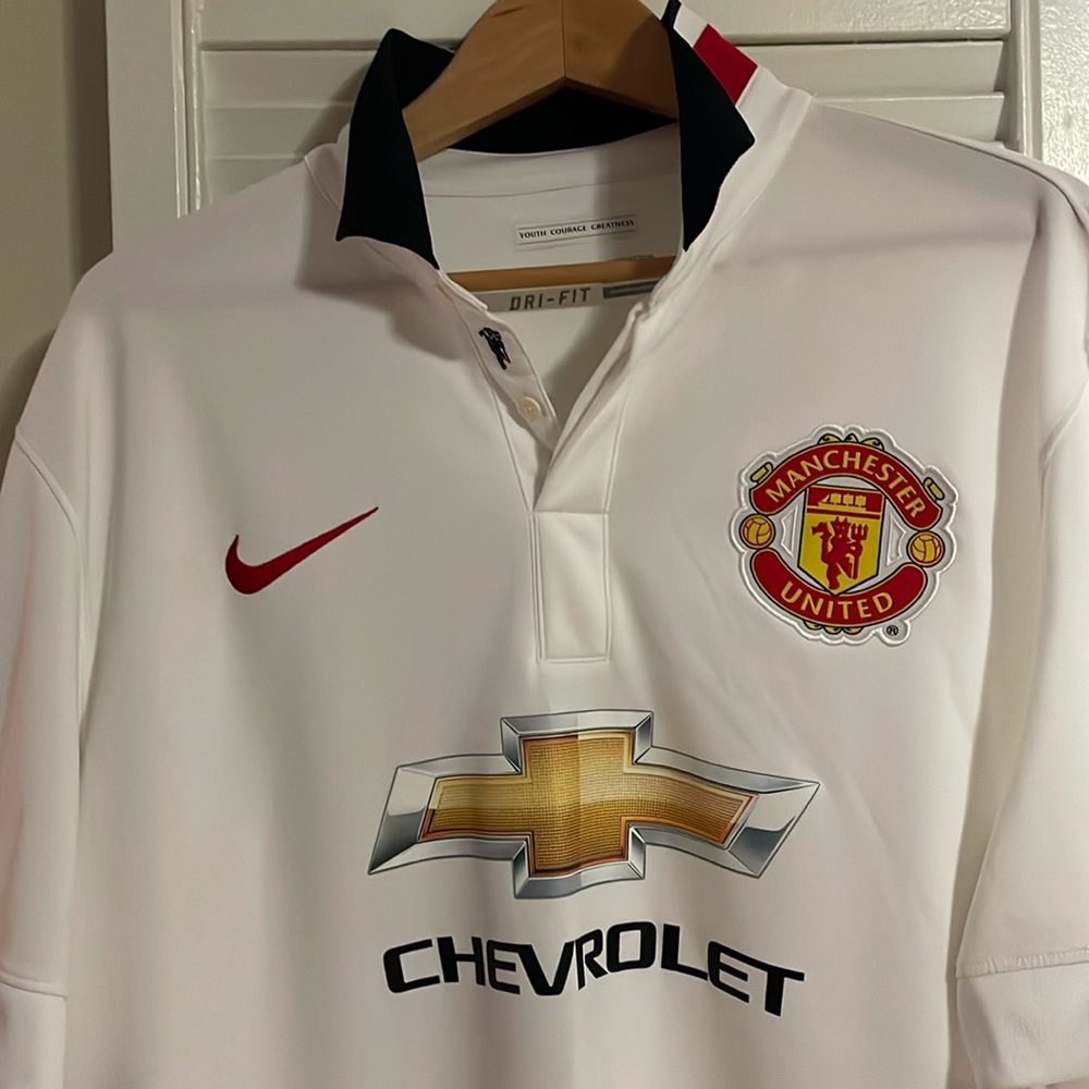 2014-2015 Manchester United away kit. Excellent condition. Nike size XL